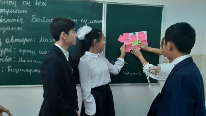 15 -Қарашада  9 сынып қазақ әдебиетінен " Махамбеттің Баймағамбет  сұлтанға айтқаны" тақырыбында ашық сабақ  өтті. Пән муғалімі   Елібекова.Г.