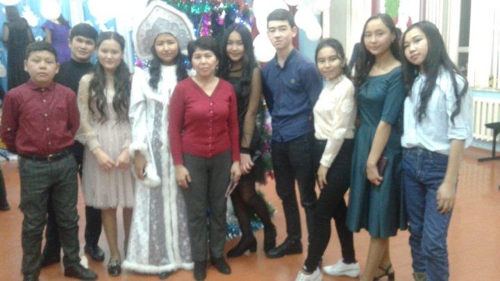 "Біз - еліміздің жарқын болашағымыз!" атты  тақырыбында,  жаңа жылдық  бал маскарад өтті.