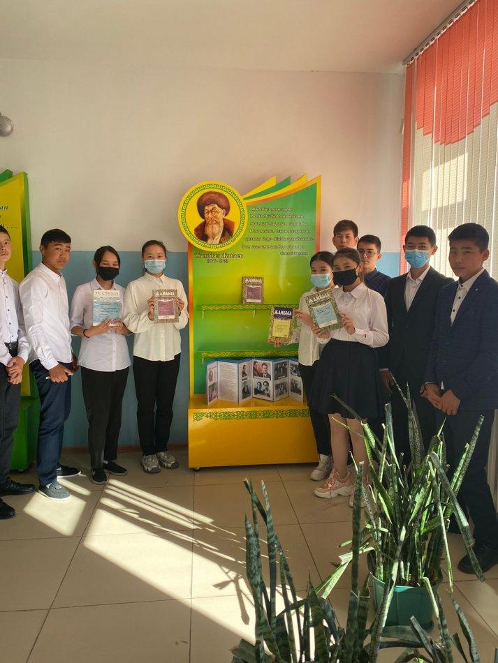 Ж.Жабаев - Ұлы дала есінің жыршысы тақырыбында тәрбие сағаттары өтті.