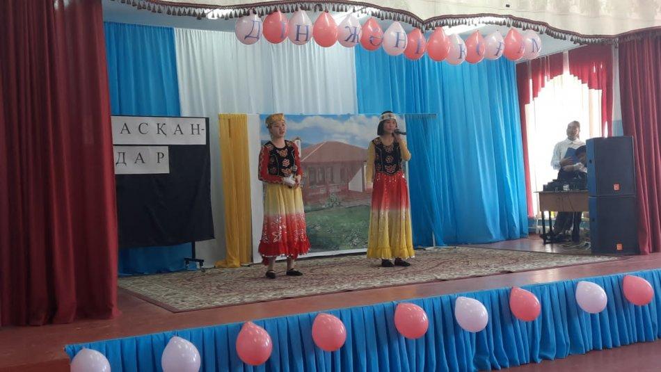 "Адасқандар"  қойылым жауапты Нүсіпова Г.