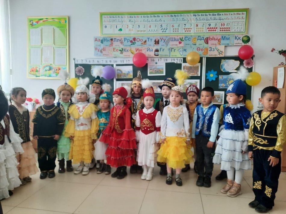 22  наурыз - Ұлыстың ұлы күніне орай 1 - 11 сынып аралығында тәрбие сағатары өткізілді.