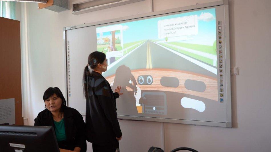 Физика пәнінен  теледидар " Контакты құралдары " тақырыбында сыныптан тыс сабақ өткізілді.