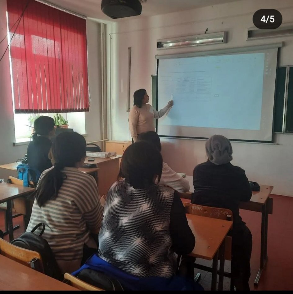 3 - ші ақпан күні  11- сынып оқушыларының  ата - ана жиналысы өтті. Жиналыста қаңтар айында өткен ЕНТ-қорытындысы талқыланды.