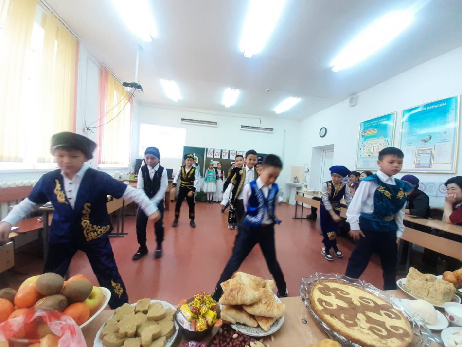 22 наурыз - Ұлыстың ұлы күніне орай мектебімізде мерекелік іс- шара өтті.