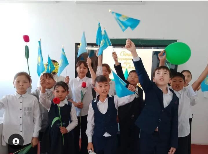 3- мамыр күні "Ерлер жердің қорғаны, елдің тұтқасы" тақырыбында сынып сағаттары өткізілді.