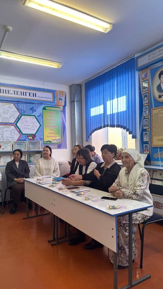 "100 жылдық  тамыры терең , тағылымы мол білім ордасы: білім  мен тәрбиенің алтын арқауы" атты форум өтті.